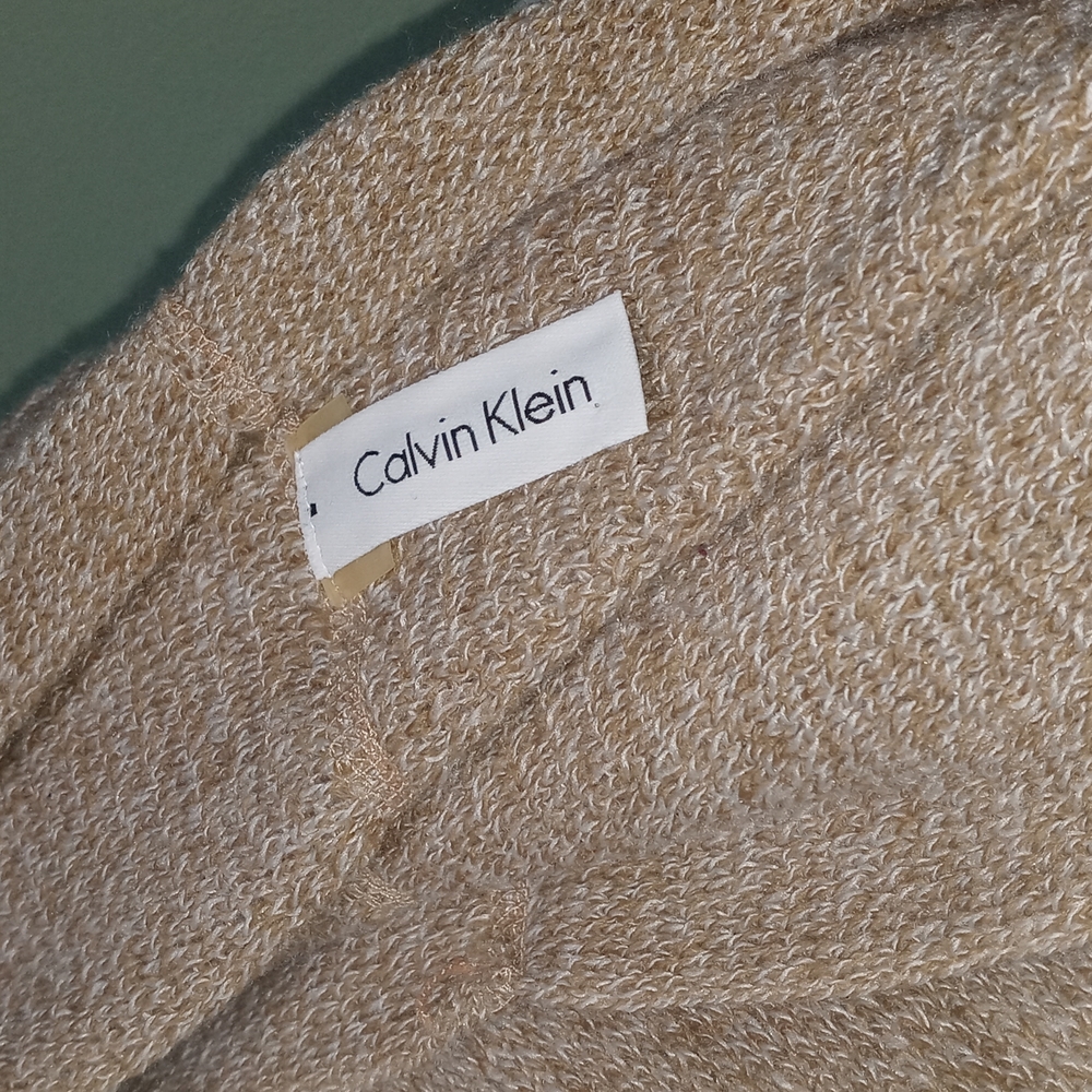 Calvin Klein Infinity Scarf - Picture 5 of 6